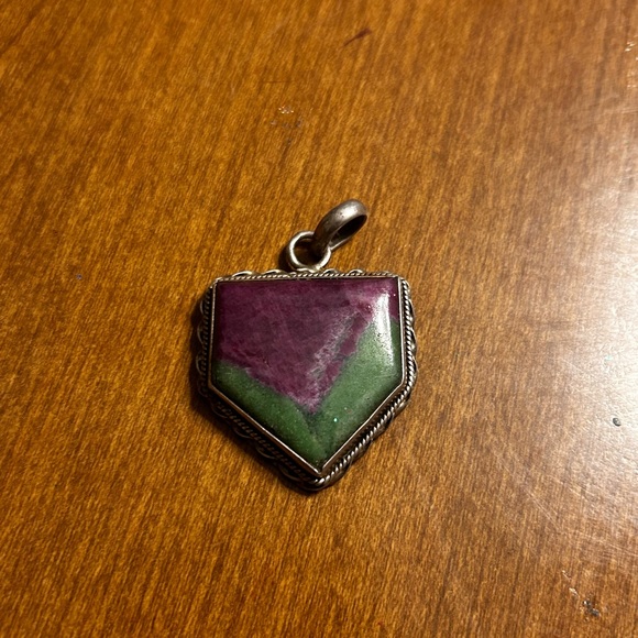 Vintage Artisan Ruby Zoiste Silver Pendant - Picture 3 of 3
